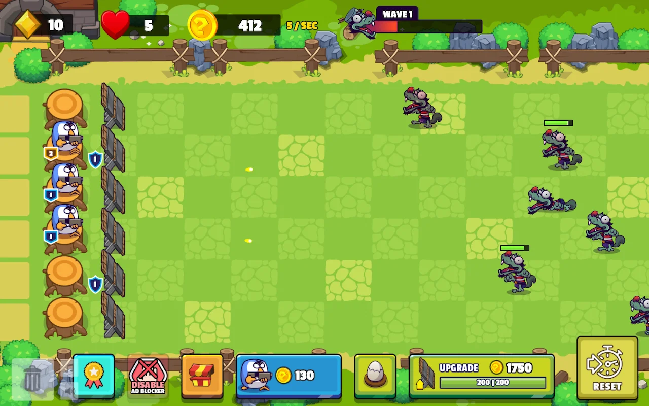 Chicken Merge grid showing multiple chicken tiers mid-evolution