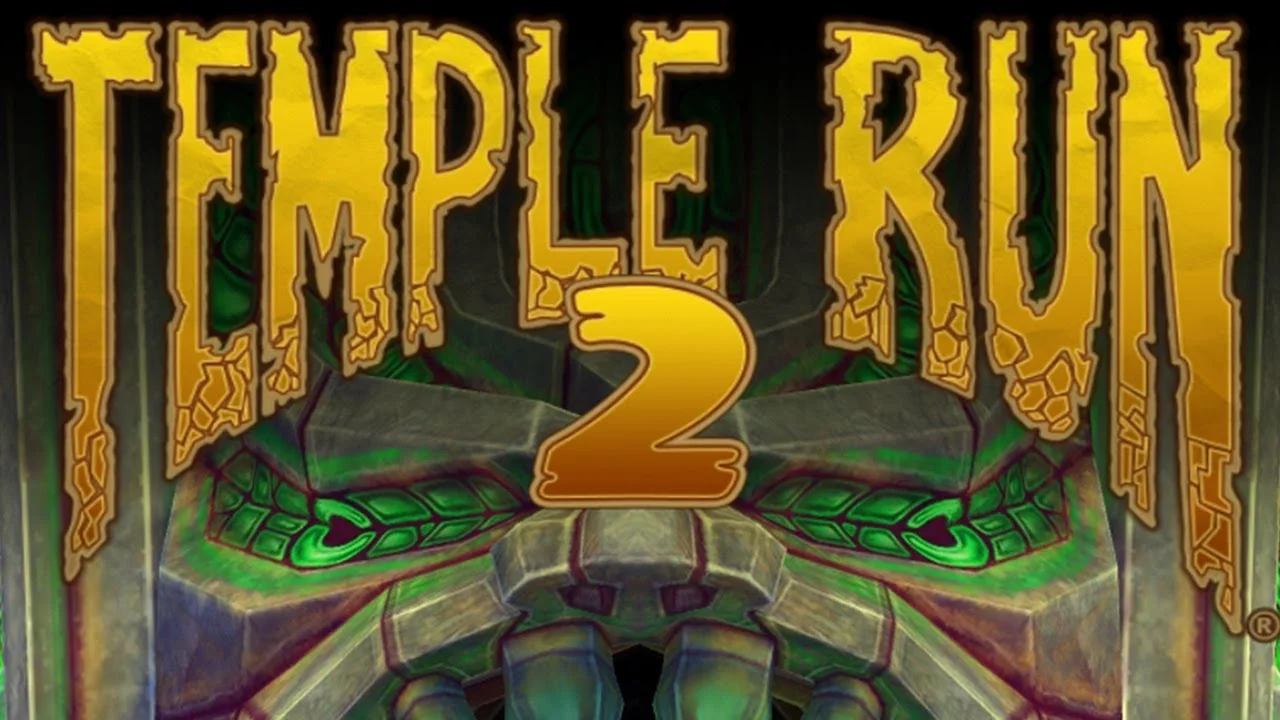 Temple Run 2 runner collecting coins while avoiding hazards at speed